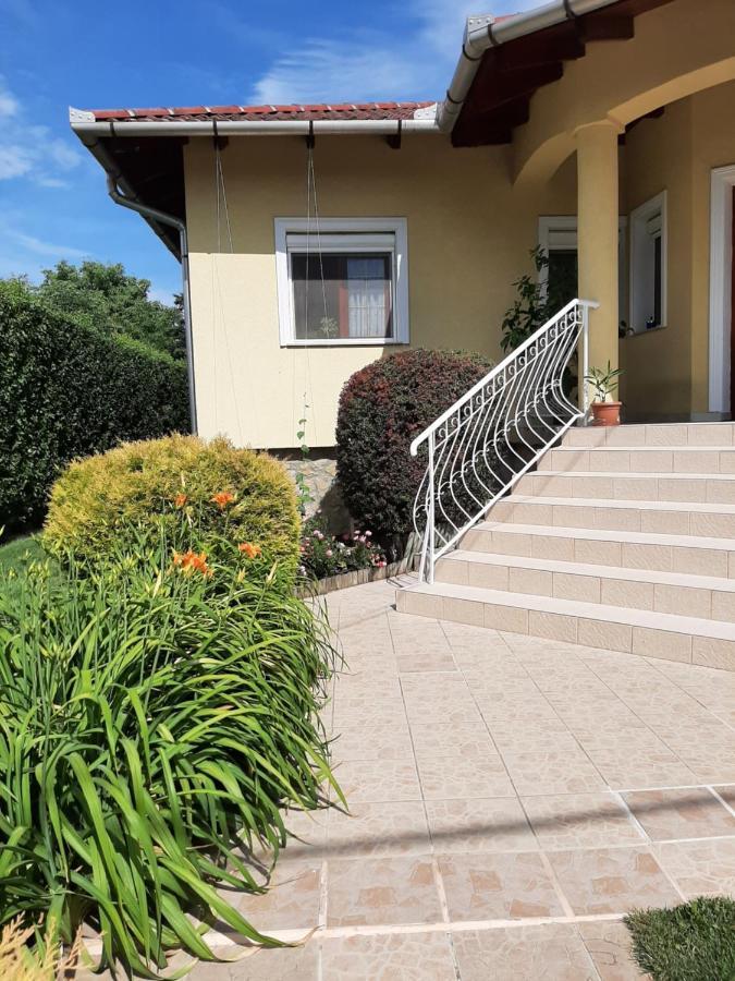 ארד Villa Csilla Elegant House מראה חיצוני תמונה