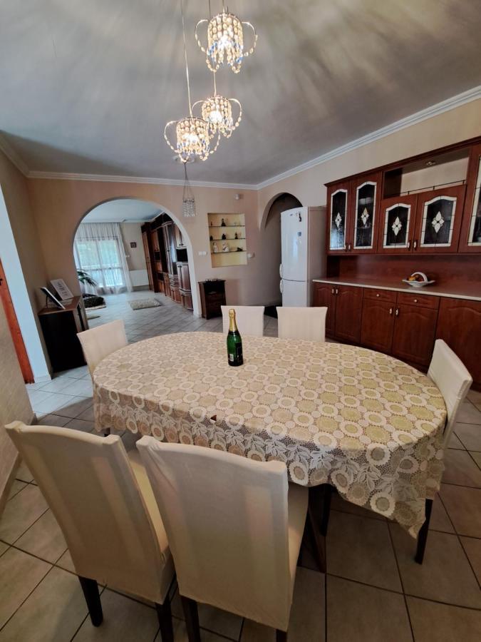 ארד Villa Csilla Elegant House מראה חיצוני תמונה